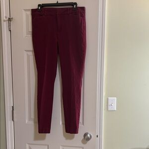 Old Navy High-Rise Pixie Pants in Burgundy Size 12